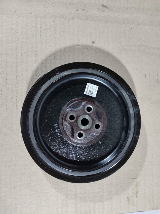 фото №1, Volvo v40 1.5 t3 12r- колесо пасове вала 31359414