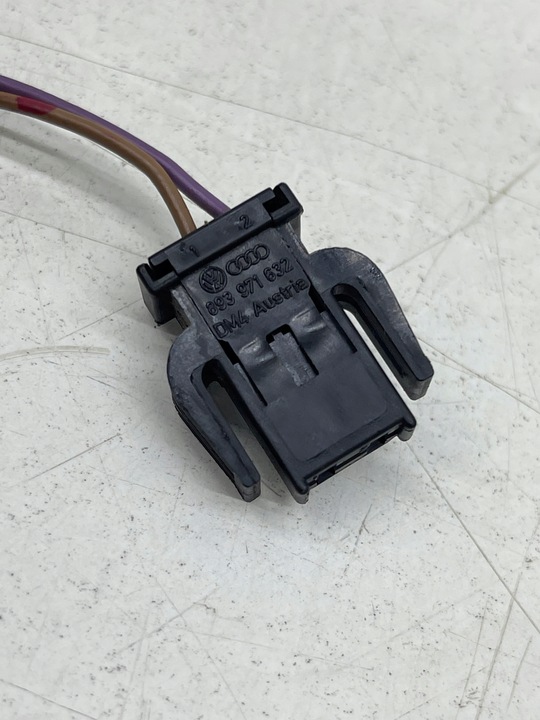 фото №11, Audi volkswagen seat skoda штекер разъём соединитель + шланг 893971632