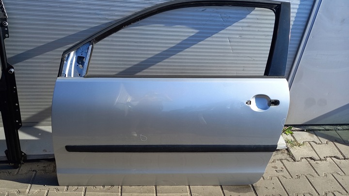 фото №1, Дверь левая перед vw polo 03r hb