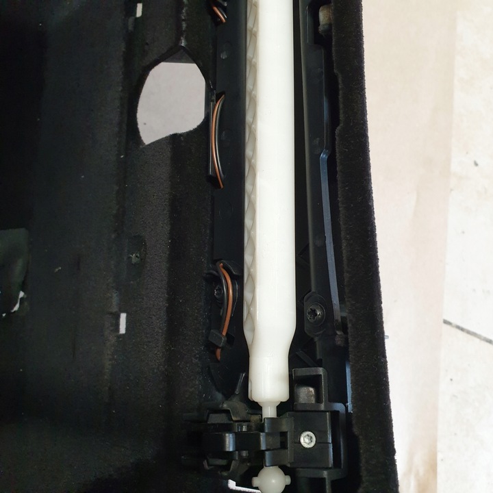 фото №9, Бардачок пассажира перед полка mercedes e w211 оригинальный номер eu