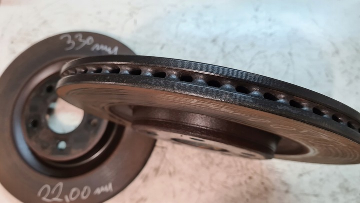 фото №11, Зажимы диски 330mm тормозные колодки audi a4 s4 b8 a4 s5 a6