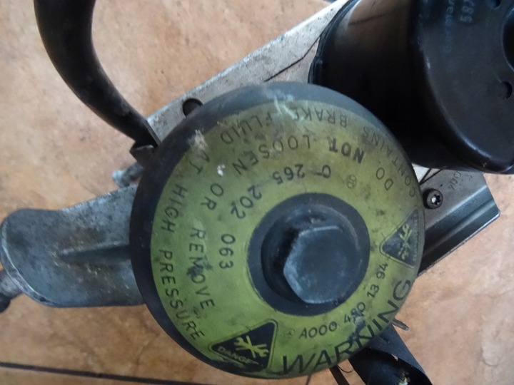 фото №5, W211 2.7d 02' насос abs 0265960026