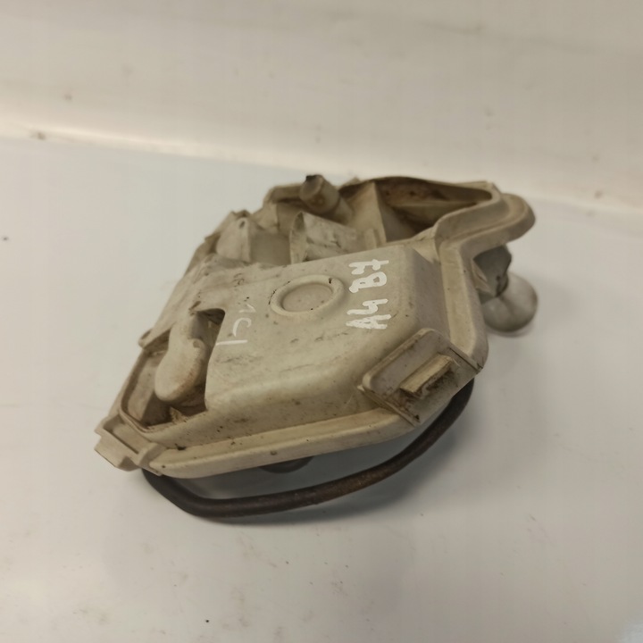 фото №6, Audi a4 b7 вкладка лампи лівий зад 484061l