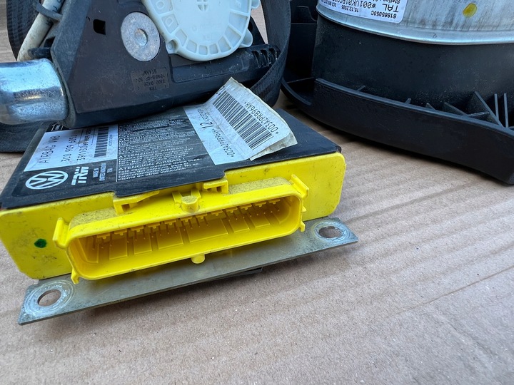 фото №10, Vw passat b6 панель консоль подушка подушка безопасности ремни комплект оригинал европа