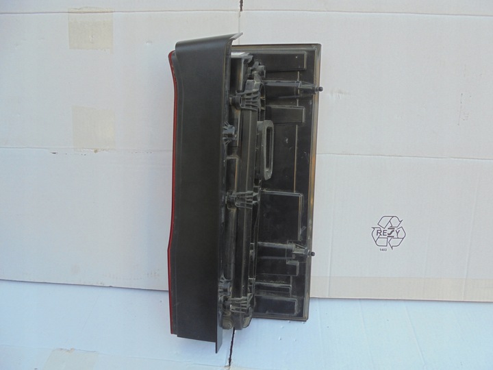 фото №12, Лампа зад задняя левая уголок бампер vw crafter ii 7c0945095h 7c0807321b .