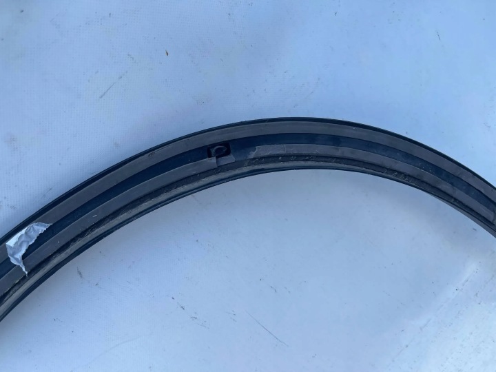 фото №12, Молдинг крила mercedes glc amg 63 6.3 a253 a2538855103 права перед передня