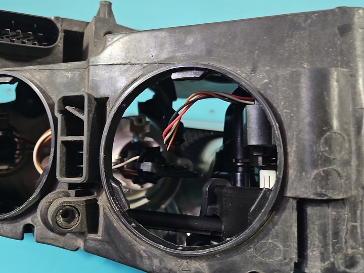 фото №11, Фара левый лампа перед bixenon поворотный mercedes w221 05-09 европа