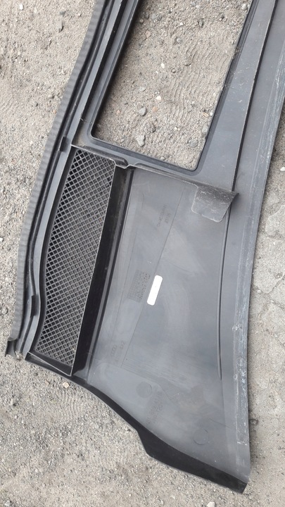 фото №11, Audi a6 c5 панель под лобовым стеклом защита жёлоб 4b1819417b