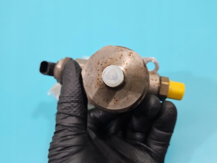 фото №9, Помпа насос топлива vw passat b7 2.0 tsi 06j127025g -