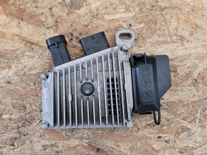 фото №1, Клема плюсова акумулятора psa 2008 ii 7470-5677