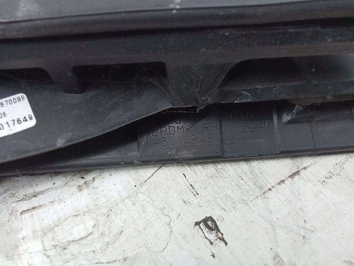 фото №7, Mercedes-benz e w238 2018 резиновая накладка уплотнительная люк