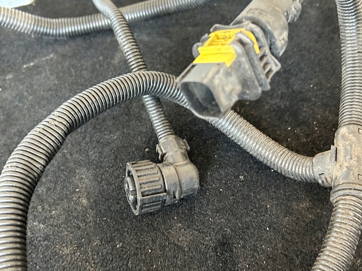 фото №5, Жгут провод между баками топлива daf xf 106 1949343 1949351