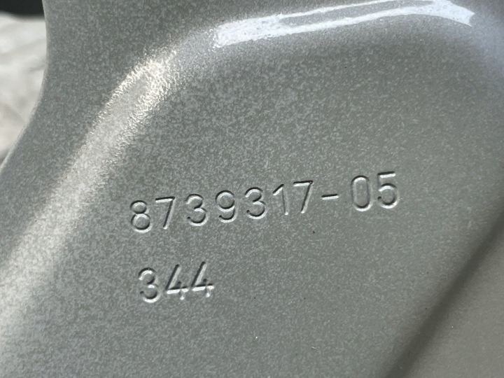 фото №10, Bmw (oem) 7486803 7486805 8739317 4' g26 крепление кронштейн крыльев левое