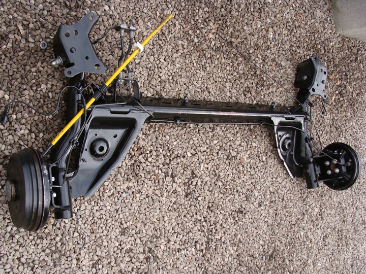 фото №1, Вісь балка зад renault clio iv !!!