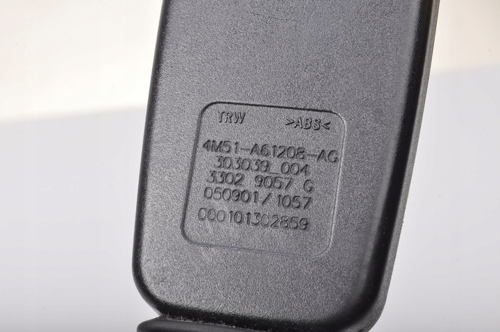 фото №7, Ford focus mk2 натяжитель ремня безопасности правый