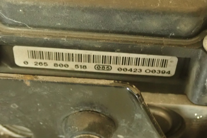 фото №4, Nissan note e11 1.4i 06- главный тормозной цилиндр abs-u