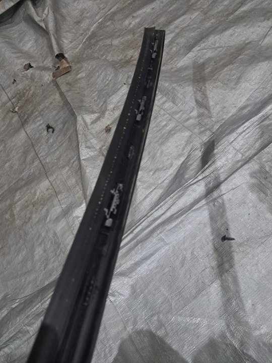 фото №9, Renault zoe ii планка скла лобовий