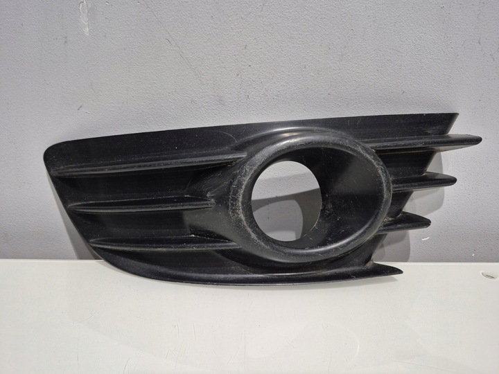 фото №1, Citroen c4 i 04-08 решётка бампера правая перед оригинальная