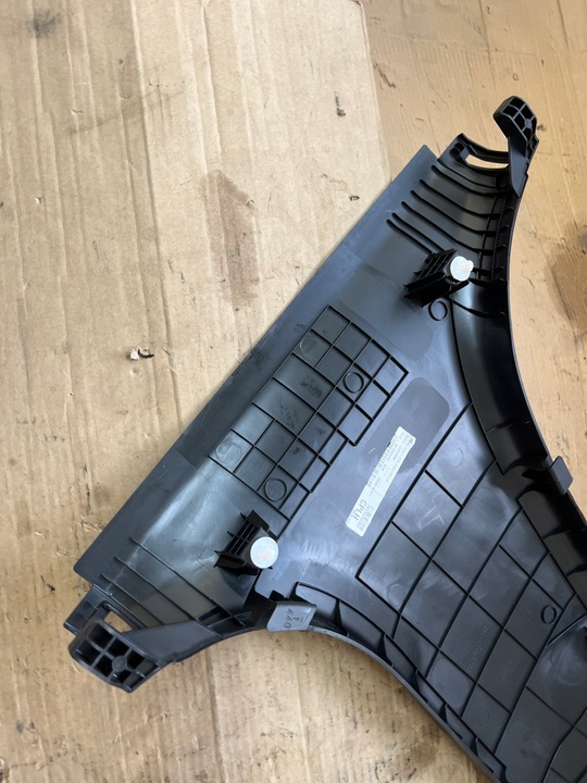 фото №12, Hyundai i20 iii 3 2021r защита обшивка стойка среднего левая оригинал eur