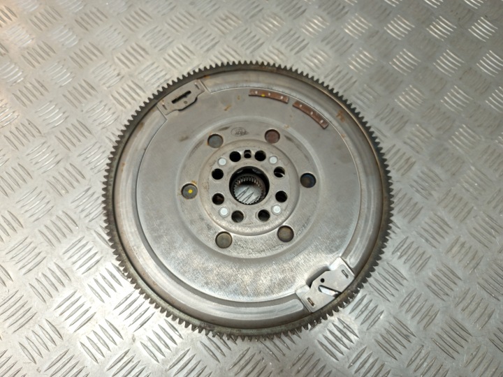 фото №16, Bmw f40 f44 f54 f60 двомасовий koło маховики 8655639