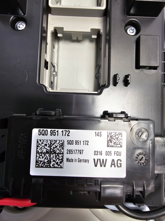 фото №7, Vw touareg iii лампа стеля панель led 760947105n pgj