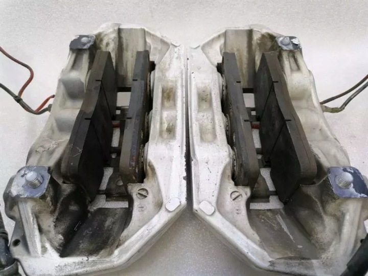 фото №11, Ferrari f12 f152 тормозной kit 278844 brembo карбон керамический систем