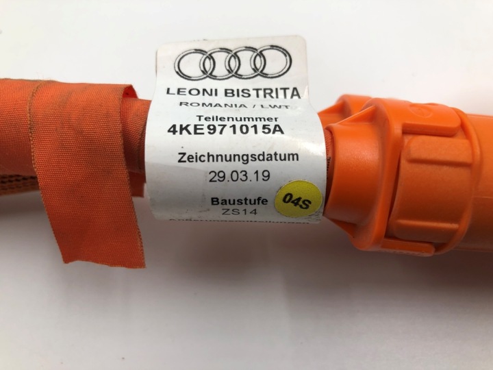 фото №7, Трубка  кабель зарядки audi e-tron 55 4ke971015a