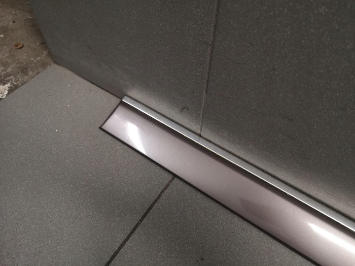 фото №6, Планка дверь левый перед audi a8 d2 lz1t 4d0853951