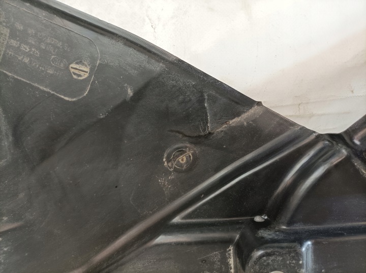 фото №9, Audi a5 15 захист шасі права usa 8w7825215 01s