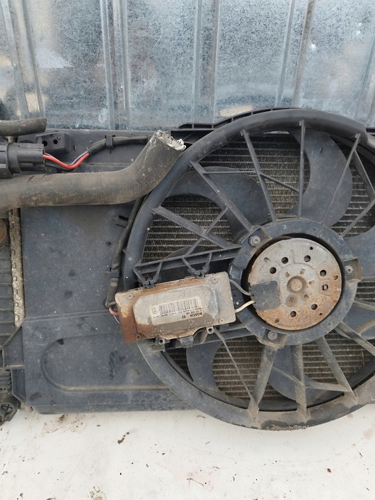 фото №11, Радіаторів води + кондиціонера + вентилятор 2.0 d volvo s40 ii v50 2003-2006