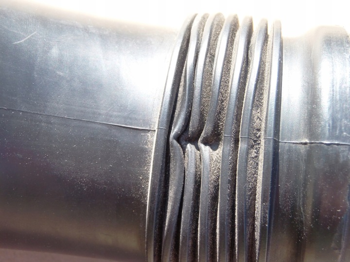 фото №4, Труба трубка  колено 2.0 t.spark 46741125 alfa romeo 147