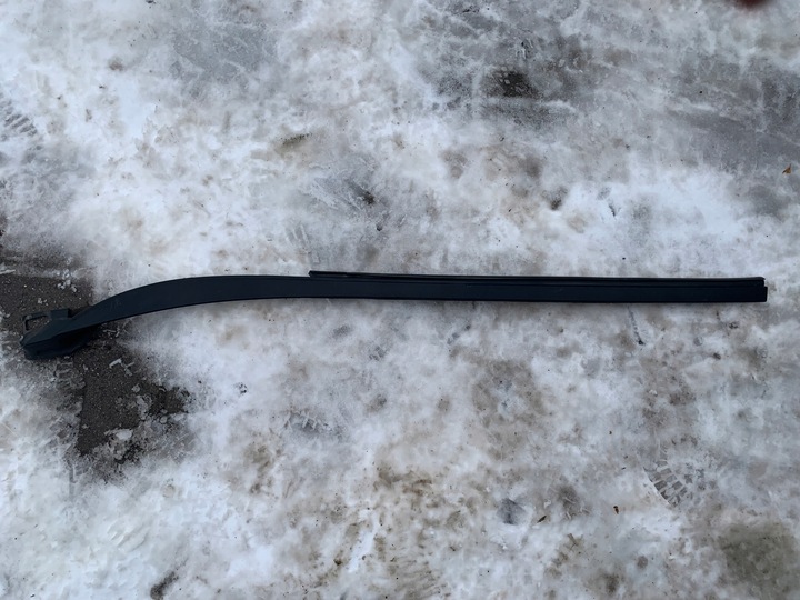 фото №1, Планка стёкла renault zoe 727607077r правая