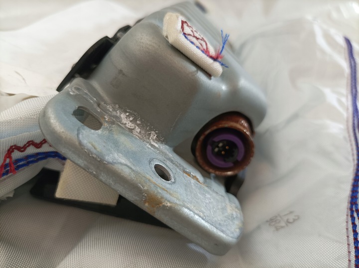 фото №9, Bmw x1 f48 15-22 подушка колінна usa права