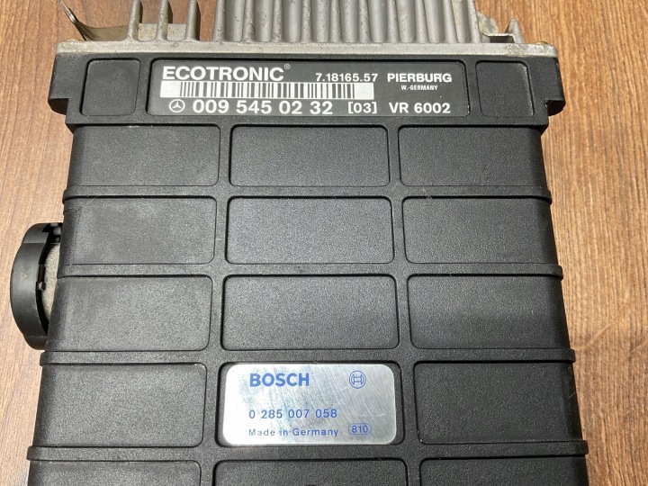 фото №13, Блок керування двигуном (ecu) перед mercedes-benz e w124 0285007058