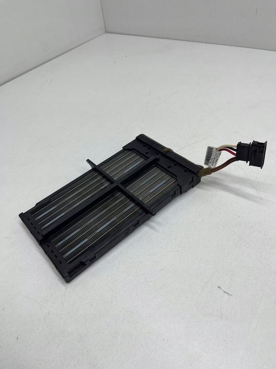 фото №6, Audi a5 8t a4 b8 нагреватель радиаторов нагревателя