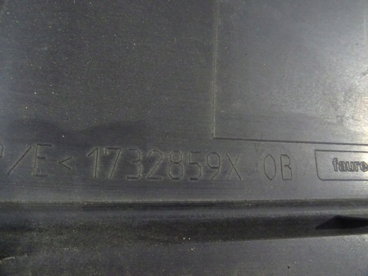 фото №11, Бампер задний зад з датчиками pdc x 6 peugeot 3008 ii 9811865077 llu