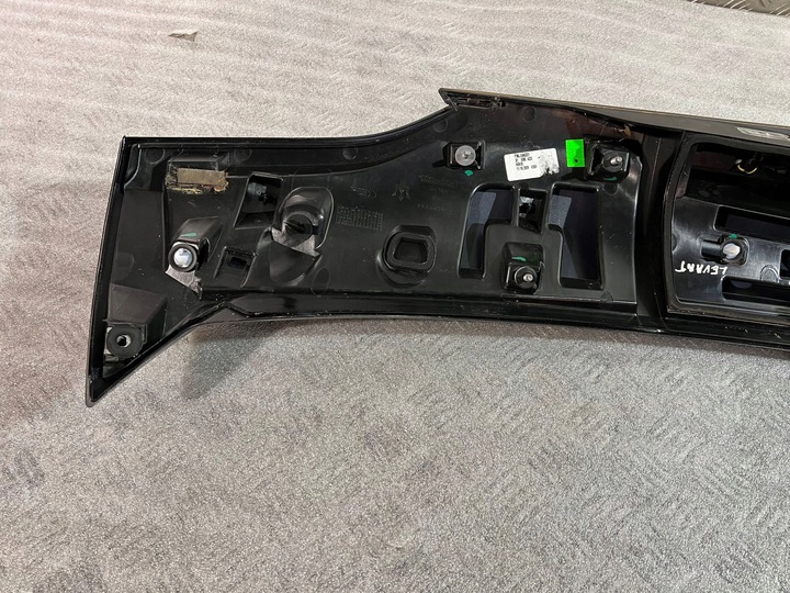 фото №10, Maserati levante 2020 обшивка / оббивка задньої кришки багажника