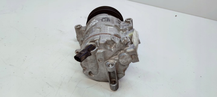 фото №9, Компресор кондиціонера audi a4 b9 a5 8w 4m0816803 2