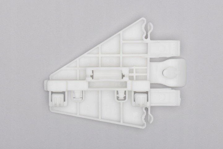 фото №2, Ковзун підйомника скло праві зад alfa romeo 159