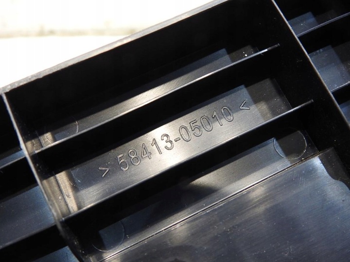 фото №11, Кріплення бардачка багажника правий зад toyota avensis iii t27 універсал