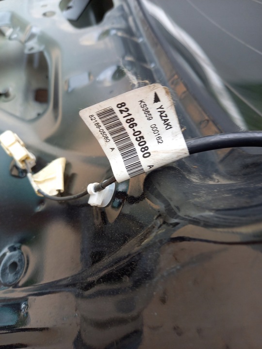 фото №6, Toyota avensis t25 универсал крышка задняя стекло зад