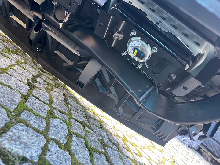 фото №9, Renault zoe панель консоль капот подушки воздушные подушка безопасности