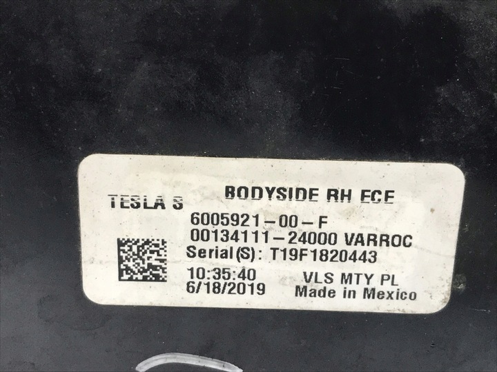 фото №9, Tesla s лампа задня права зад 6005921-00-f