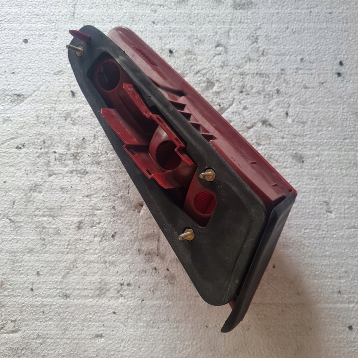 фото №3, Лампа alfa romeo 166 правый зад крышка