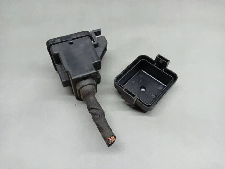 фото №6, Корпус запобіжників audi a1 8x0937124