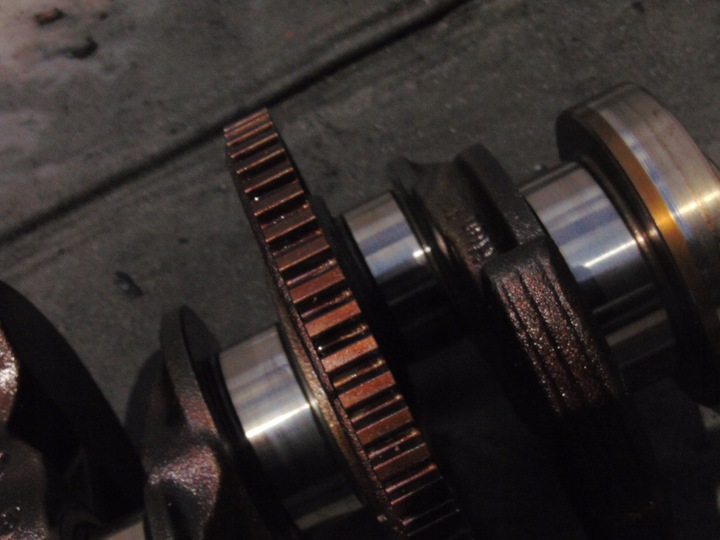 фото №12, Wał коленчатый bmw 116i e87 рестайлинг 1.6 16v бензин n43b16aa - подтертый!!!