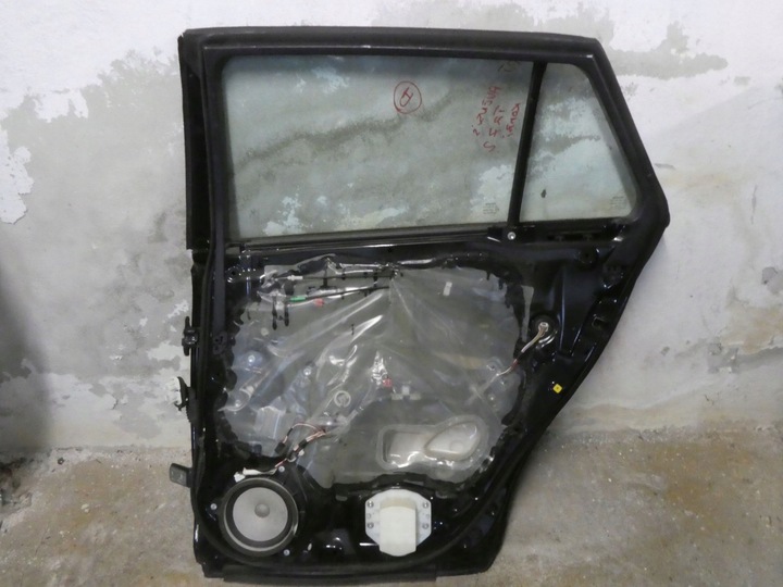 фото №7, Двері ліві лівий зад задні toyota avensis t27 універсал