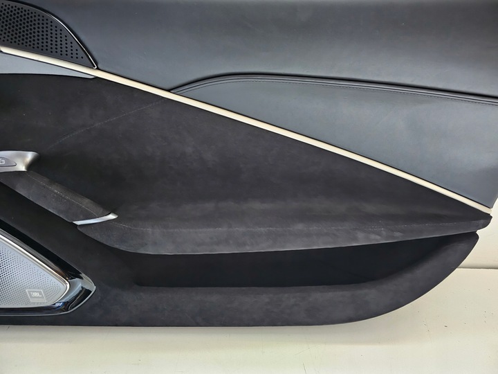 фото №3, Оббивка двері права сторона ferrari roma f169