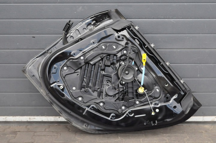 фото №7, Bmw 2 f44 gran купе дверь правая зад задние 668
