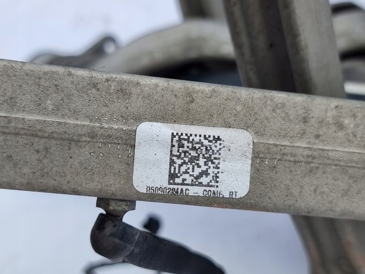 фото №13, Jeep grand cherokee wl l 3.6 limited поворотна опора амортизатор праві зад 2021-